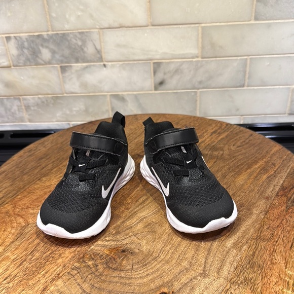 Nike Toddler Kids Revolution 6 Shoes - Picture 7 of 7